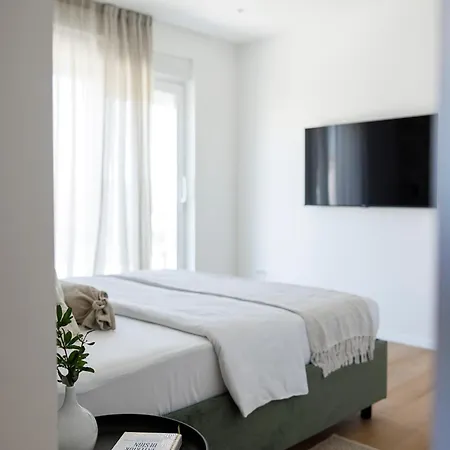 Olea - With Heated Pool, Sauna And Gym Villa Kastela