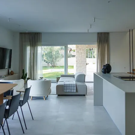 Olea - With Heated Pool, Sauna And Gym