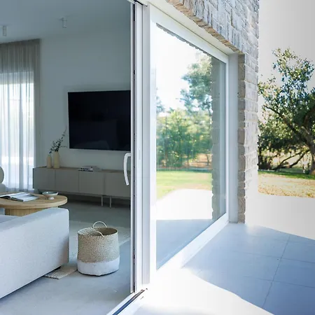 Olea - With Heated Pool, Sauna And Gym Villa *