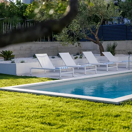 Olea - With Heated Pool, Sauna And Gym Villa Kastela