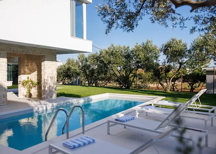 Olea 2024 Heated Pool -sauna -400 M Villa *