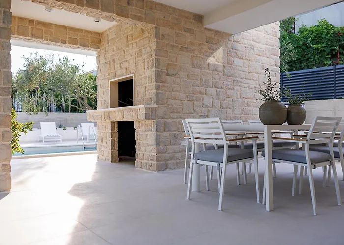 Villa Olea 2024 Heated Pool -sauna -400 M Kaštela
