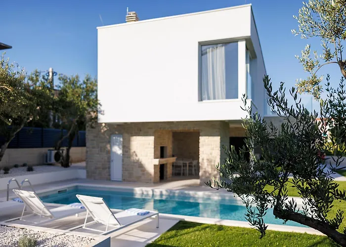 Olea 2024 Heated Pool -sauna -400 M